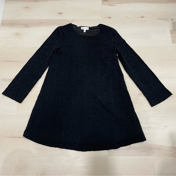 Neiman Marcus Dresses & Skirts - Neiman Marcus Women's XS Little Black Dress Lace Longsleeve Lined